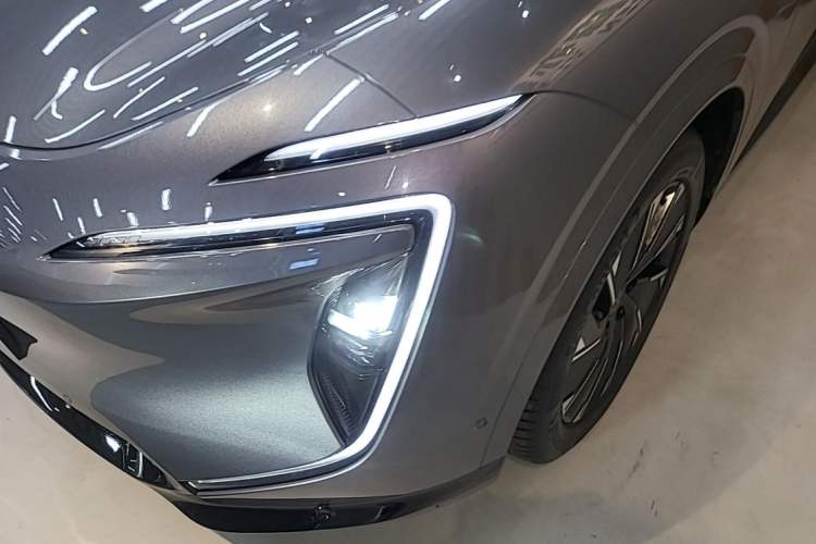 Used Avatr 07 2024 Max Extended-Range Edition Left Front Headlight