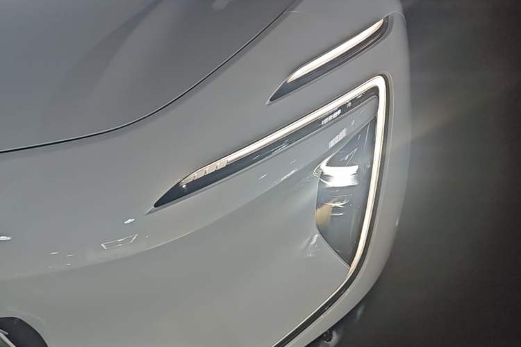 Used Avatr 07 2024 Pro+ All-Electric Version Left Front Headlight