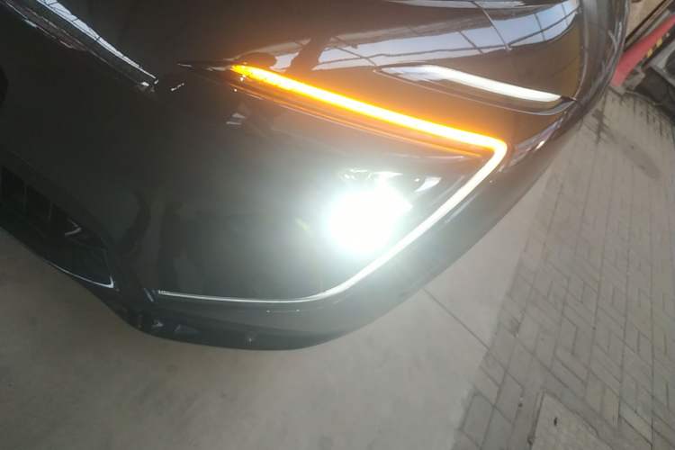 Used Avatr 07 2024 Pro Pure Electric Version Left Front Headlight