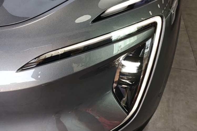 Used Avatr 07 2024 Max Extended-Range Edition Left Front Headlight