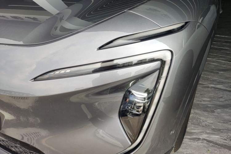 Used Avatr 07 2024 Max Extended-Range Edition Left Front Headlight
