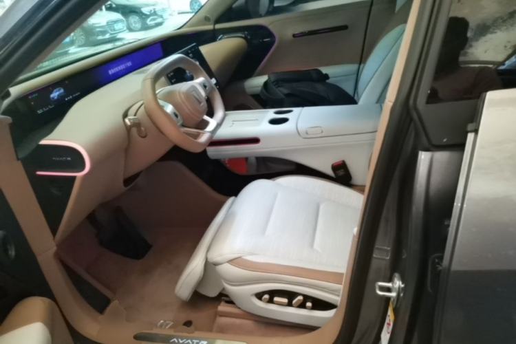 Used Avatr 07 2024 Max Extended-Range Edition Left Front Seat