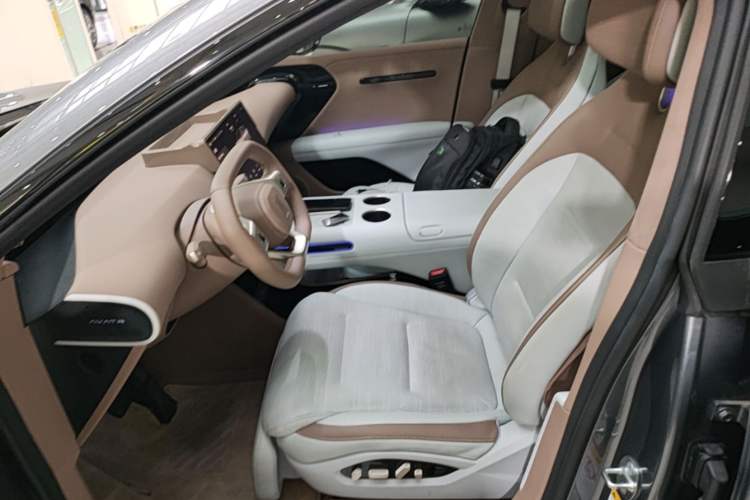 Used Avatr 07 2024 Max Extended-Range Edition Left Front Seat