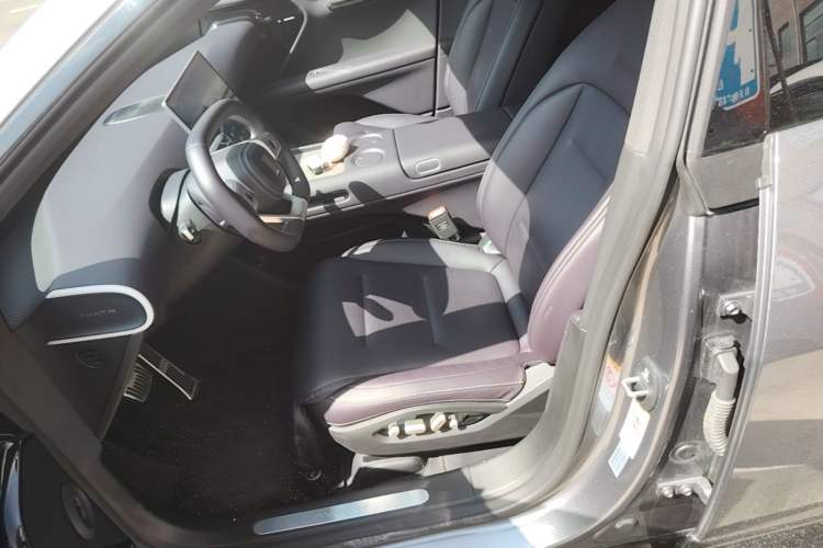 Used Avatr 07 2024 Pro+ Range-Extended Edition Left Front Seat