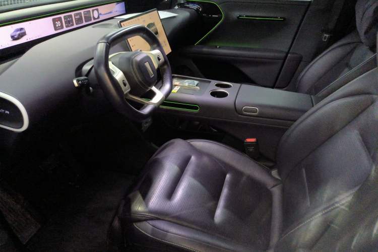 Used Avatr 07 2024 Max Extended-Range Edition Left Front Seat