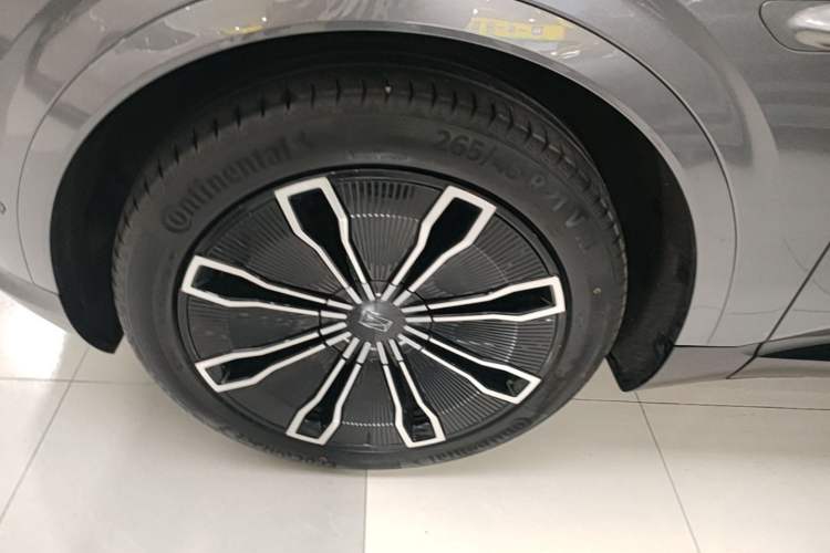 Used Avatr 07 2024 Max Extended-Range Edition Left Front Wheel Hub