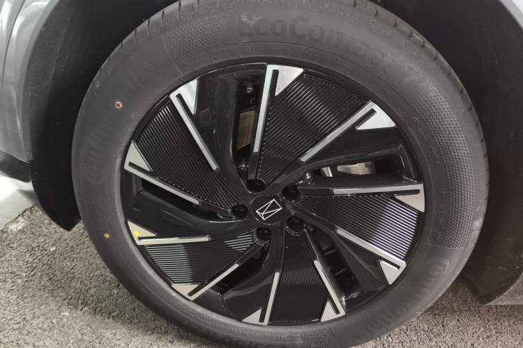 Used Avatr 07 2024 Max Pure Electric Edition Left Front Wheel Hub