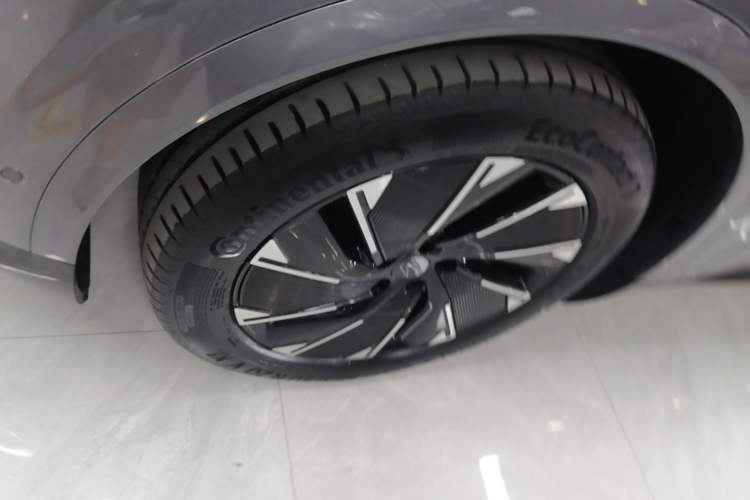 Used Avatr 07 2024 Max Pure Electric Edition Left Front Wheel Hub