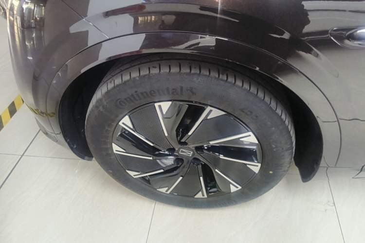 Used Avatr 07 2024 Pro+ All-Electric Version Left Front Wheel Hub