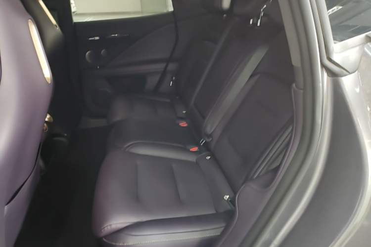 Used Avatr 07 2024 Max Extended-Range Edition Left Rear Seat