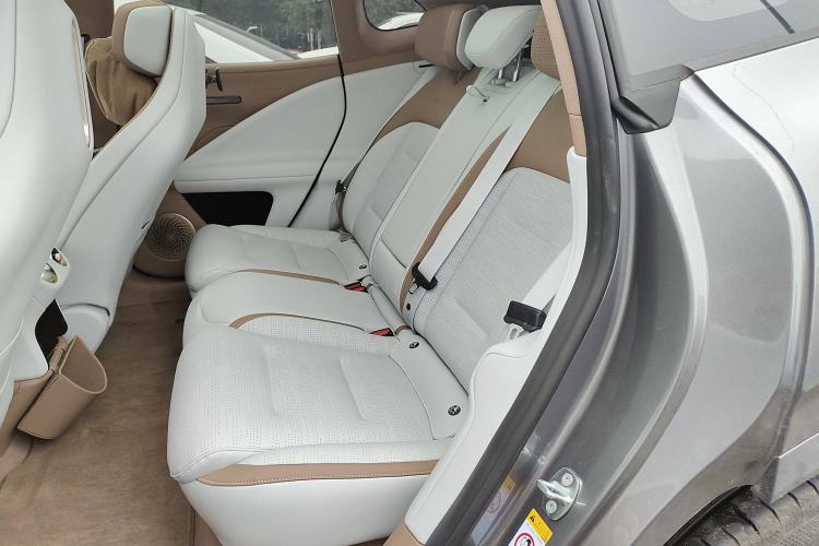 Used Avatr 07 2024 Max Extended-Range Edition Left Rear Seat