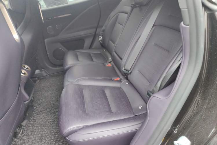 Used Avatr 07 2024 Max Extended-Range Edition Left Rear Seat
