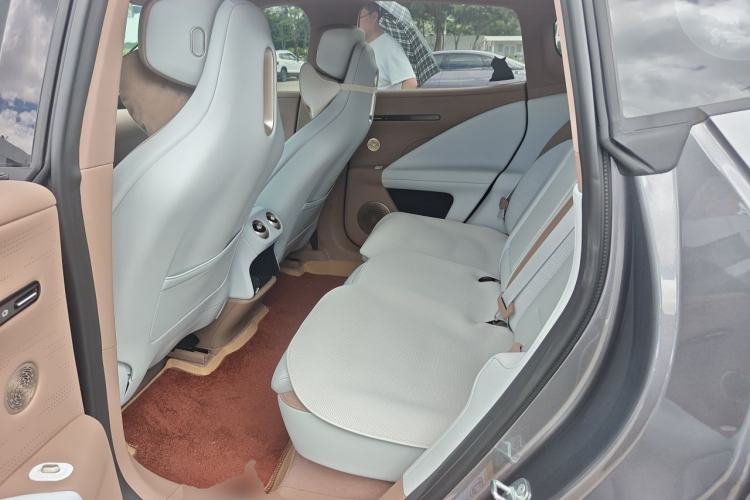 Used Avatr 07 2024 Pro+ Range-Extended Edition Left Rear Seat