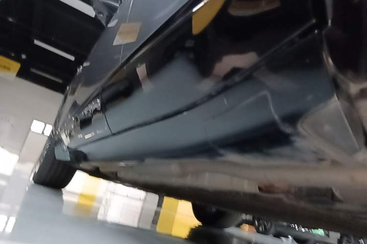 Used Avatr 07 2024 Max Extended-Range Edition Left Side Sill
