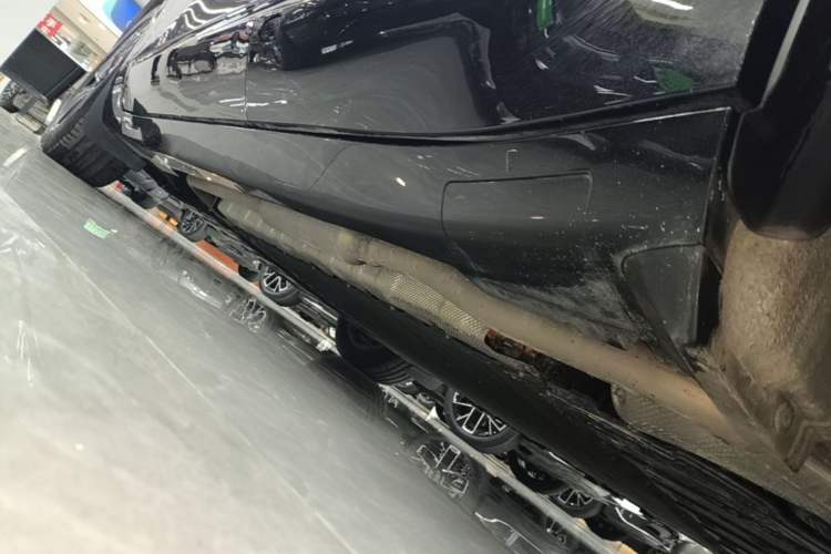 Used Avatr 07 2024 Pro+ Range-Extended Edition Left Side Sill