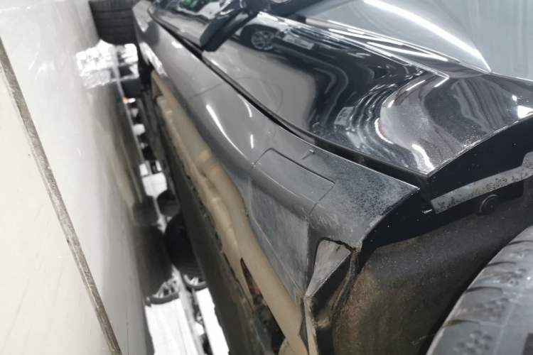 Used Avatr 07 2024 Max Extended-Range Edition Left Side Sill