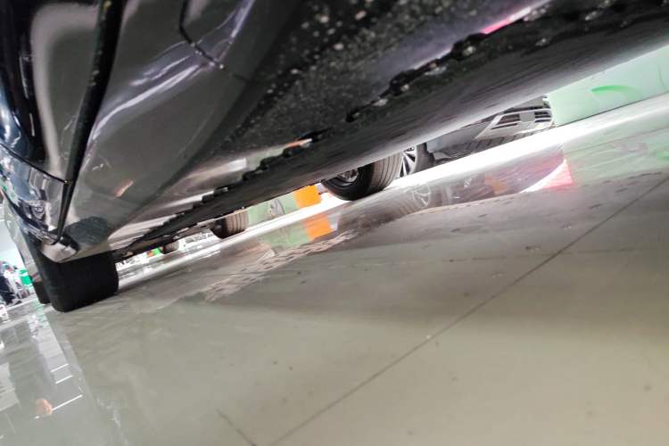 Used Avatr 07 2024 Max Pure Electric Edition Left Side Sill