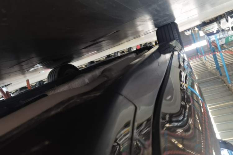 Used Avatr 07 2024 Max Extended-Range Edition Left Side Sill