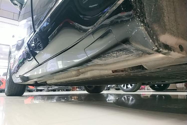 Used Avatr 07 2024 Max Extended-Range Edition Left Side Sill