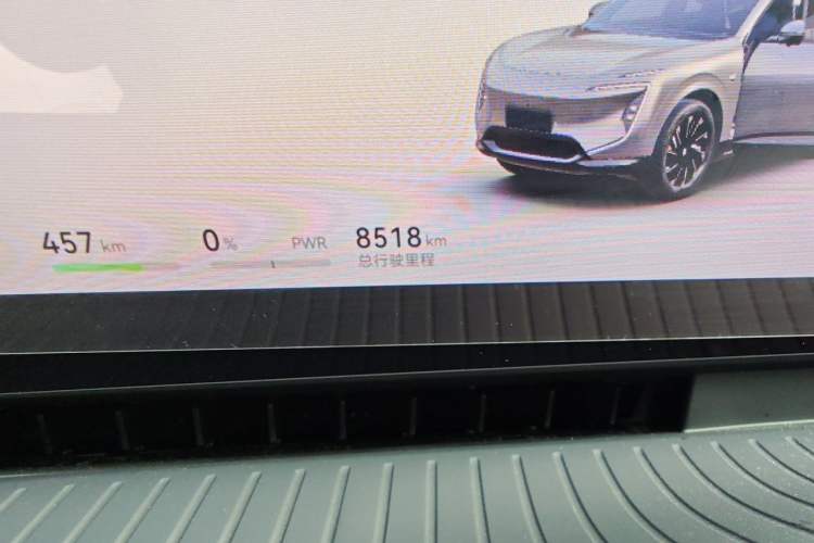 Used Avatr 07 2024 Max Pure Electric Edition Odometer Close Up