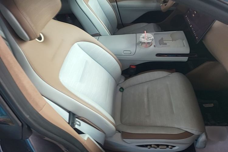 Used Avatr 07 2024 Max Extended-Range Edition Right Front Seat