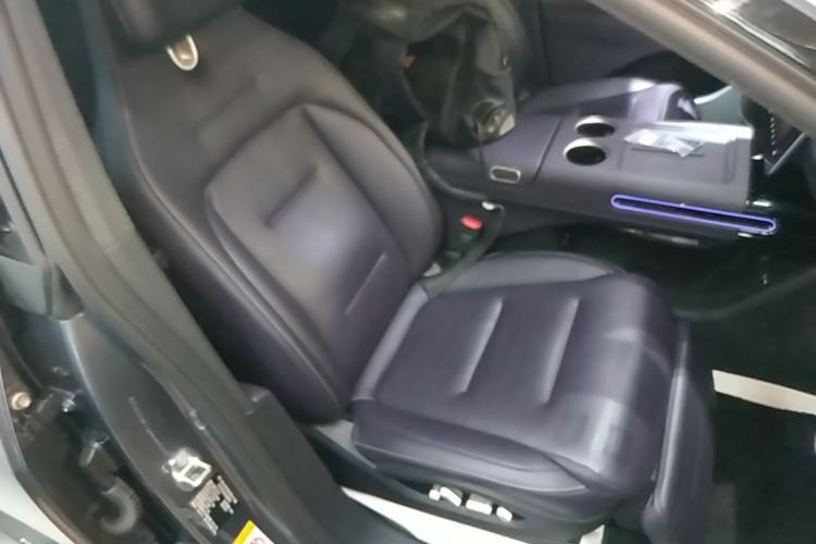Used Avatr 07 2024 Max Extended-Range Edition Right Front Seat