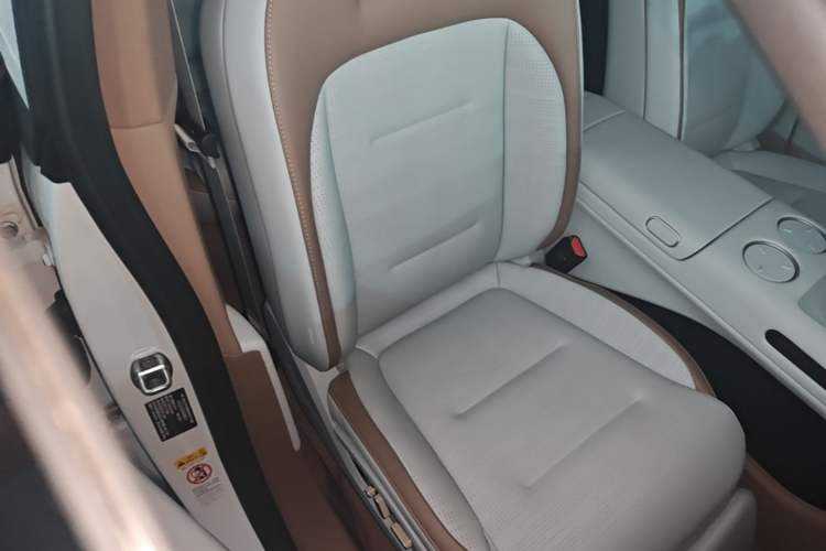 Used Avatr 07 2024 Pro+ All-Electric Version Right Front Seat