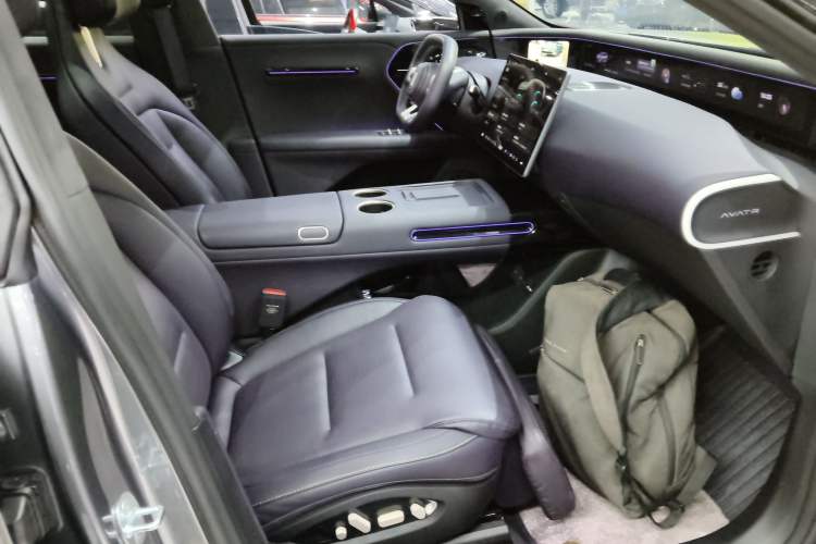 Used Avatr 07 2024 Max Extended-Range Edition Right Front Seat