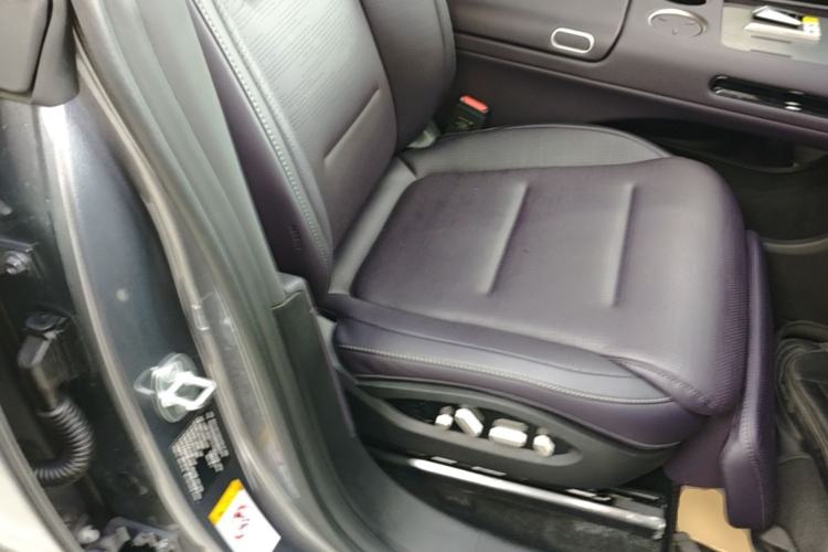 Used Avatr 07 2024 Max Extended-Range Edition Right Front Seat