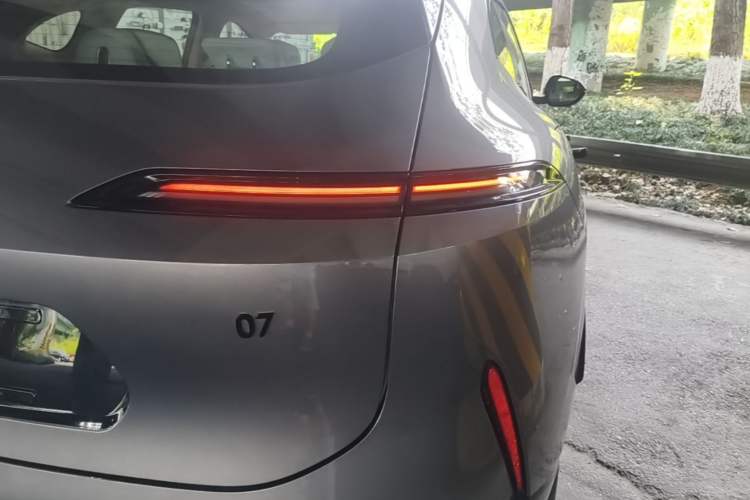 Used Avatr 07 2024 Max Extended-Range Edition Right Rear Taillight
