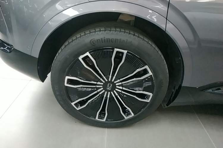Used Avatr 07 2024 Max Extended-Range Edition Right Rear Wheel Hub
