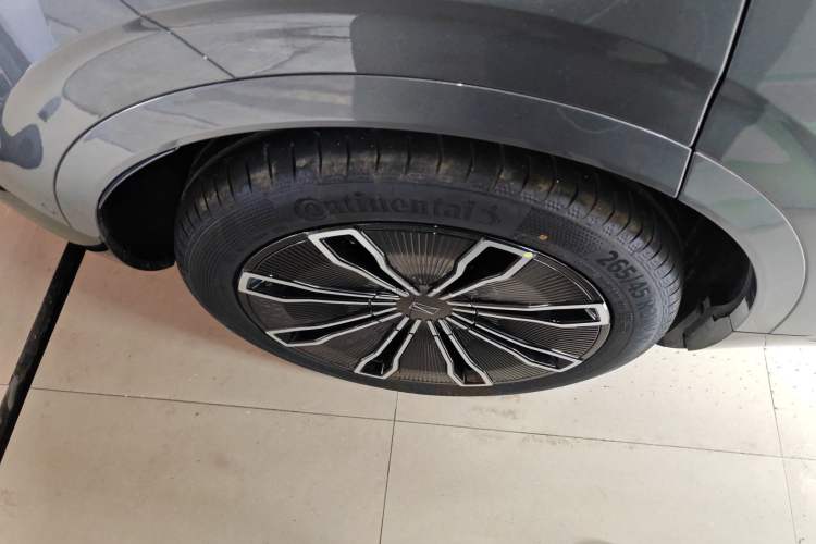 Used Avatr 07 2024 Max Pure Electric Edition Right Rear Wheel Hub