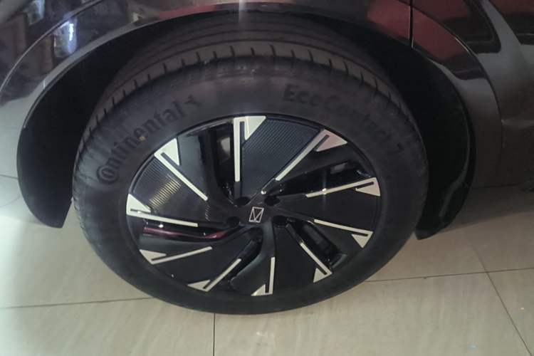 Used Avatr 07 2024 Pro+ All-Electric Version Right Rear Wheel Hub