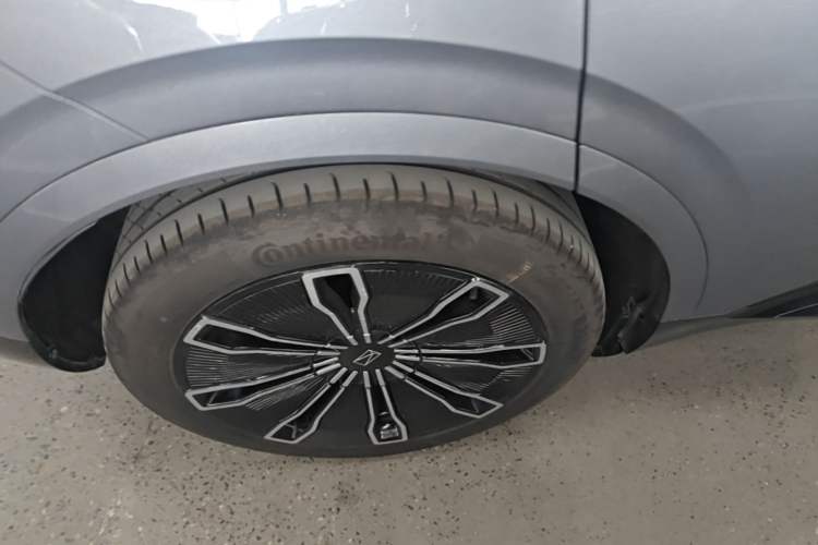 Used Avatr 07 2024 Max Extended-Range Edition Right Rear Wheel Hub
