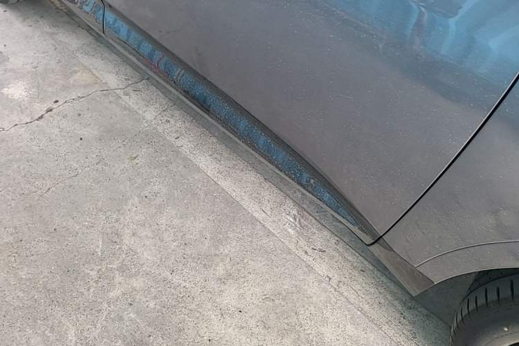 Used Avatr 07 2024 Max Extended-Range Edition Right Side Sill