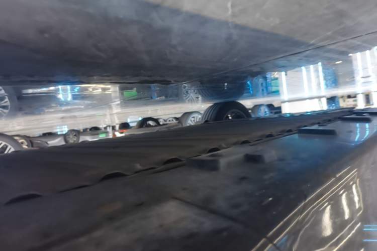 Used Avatr 07 2024 Max Extended-Range Edition Right Side Sill