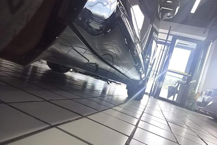 Used Avatr 07 2024 Pro+ Range-Extended Edition Right Side Sill