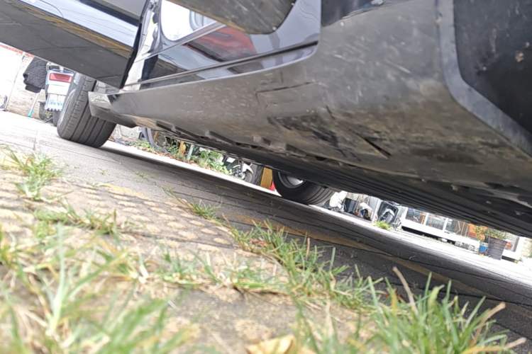 Used Avatr 07 2024 Max Extended-Range Edition Right Side Sill