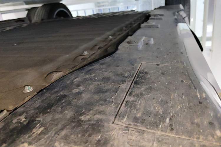 Used Avatr 07 2024 Max Extended-Range Edition Right Side Sill