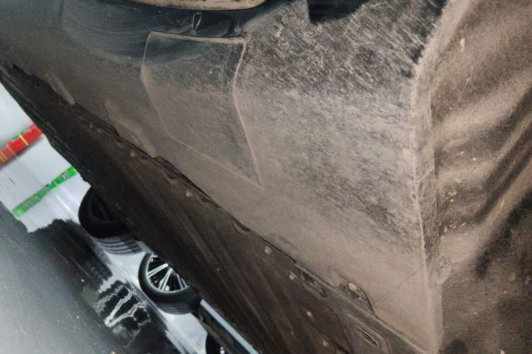 Used Avatr 07 2024 Max Extended-Range Edition Right Side Sill