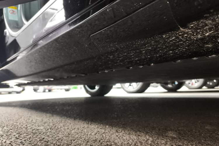 Used Avatr 07 2024 Max Pure Electric Edition Right Side Sill