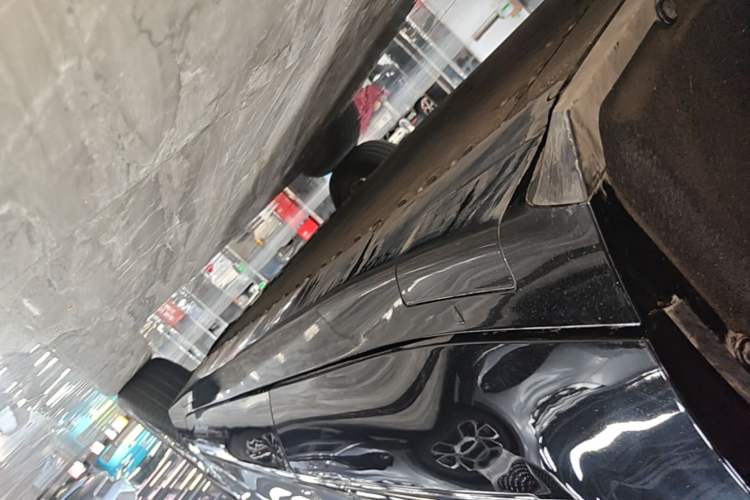 Used Avatr 07 2024 Max Pure Electric Edition Right Side Sill