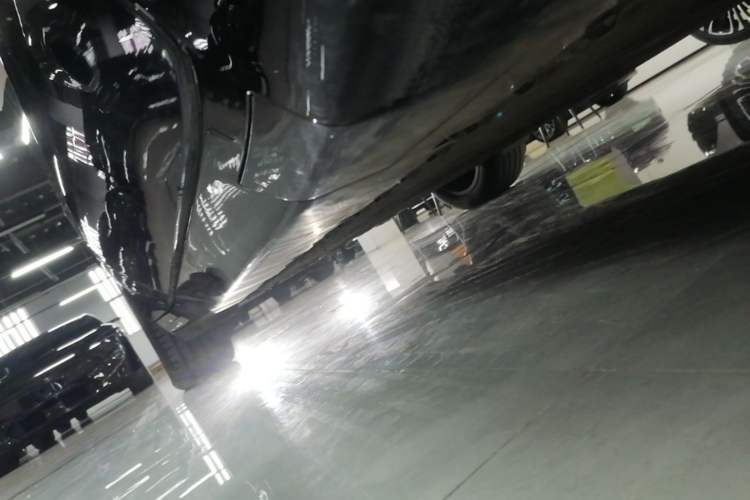 Used Avatr 07 2024 Max Pure Electric Edition Right Side Sill
