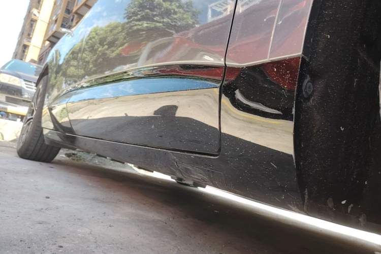 Used Avatr 07 2024 Pro+ Range-Extended Edition Right Side Sill