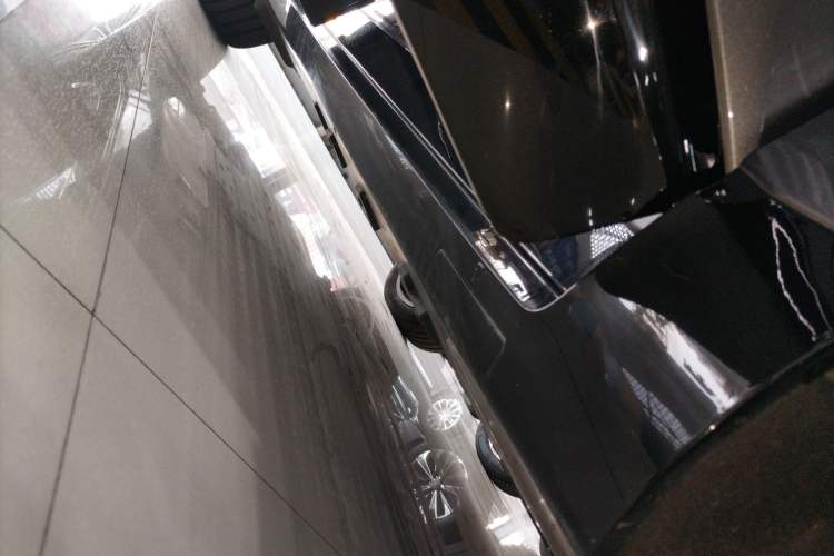 Used Avatr 07 2024 Max Extended-Range Edition Right Side Sill