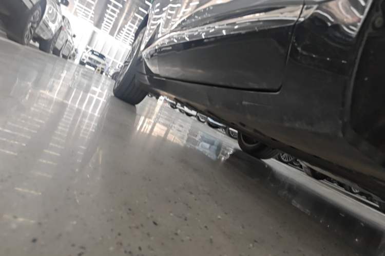 Used Avatr 07 2024 Max Extended-Range Edition Right Side Sill