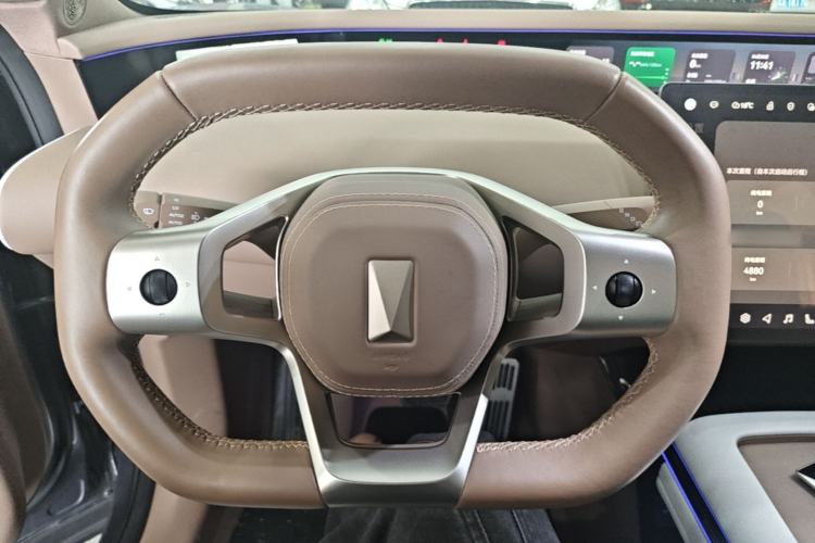 Used Avatr 07 2024 Max Extended-Range Edition Steering Wheel