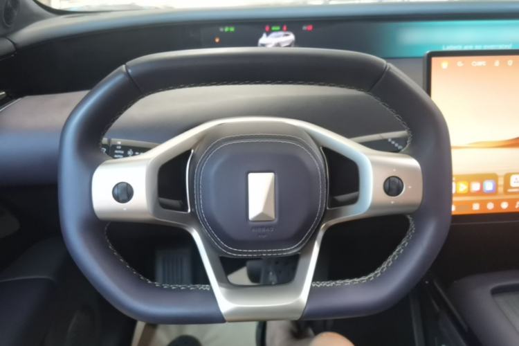 Used Avatr 07 2024 Max Extended-Range Edition Steering Wheel