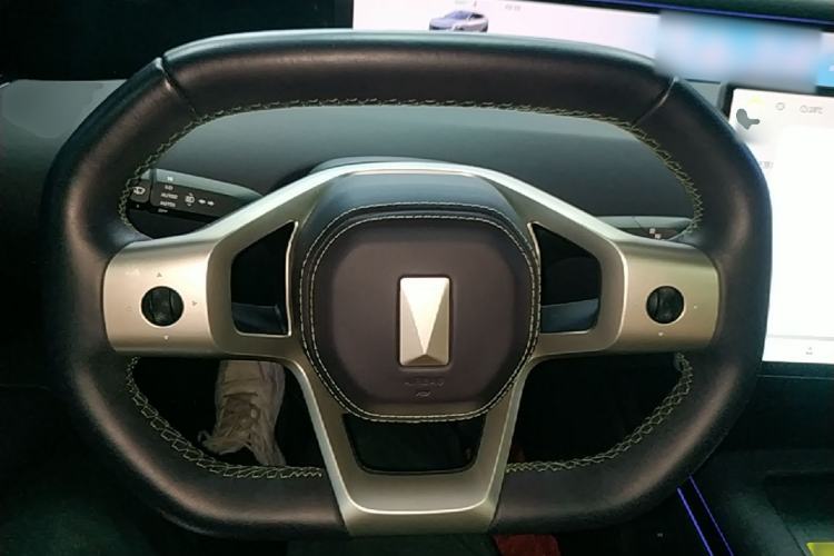 Used Avatr 07 2024 Max Extended-Range Edition Steering Wheel