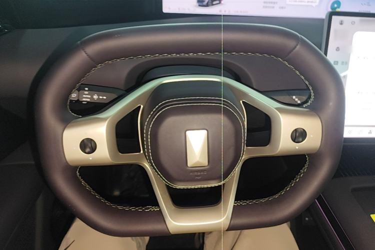 Used Avatr 07 2024 Max Extended-Range Edition Steering Wheel